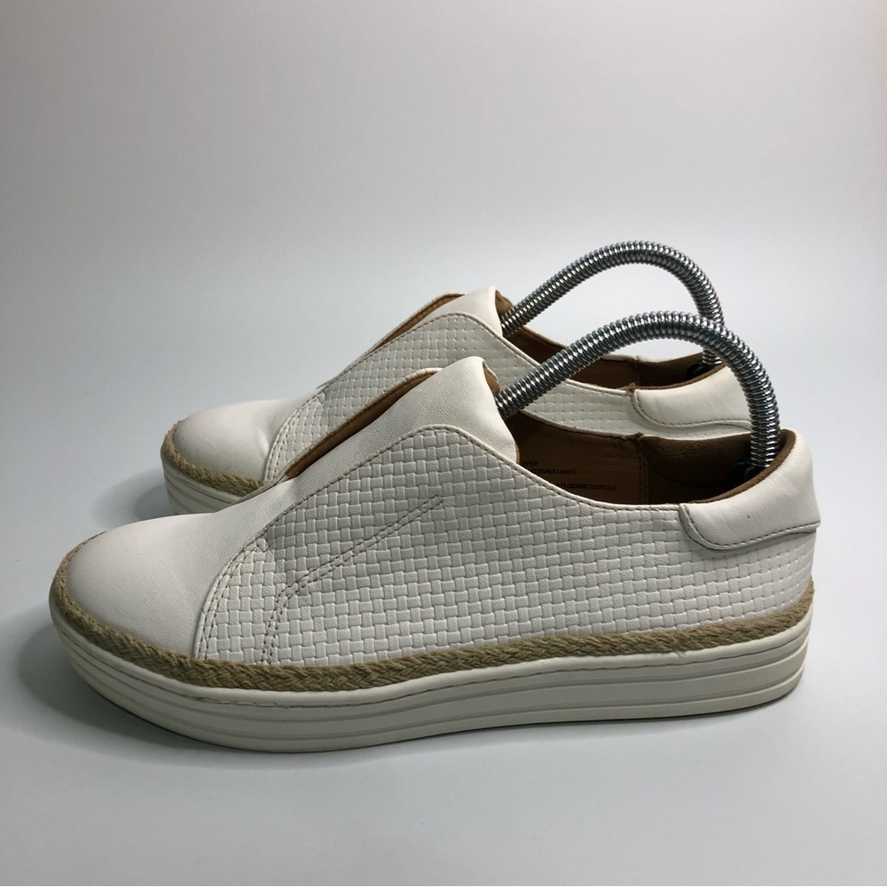 Universal Thread White And Tan Slip On Sammy Shoes, Women’s Size 7.5